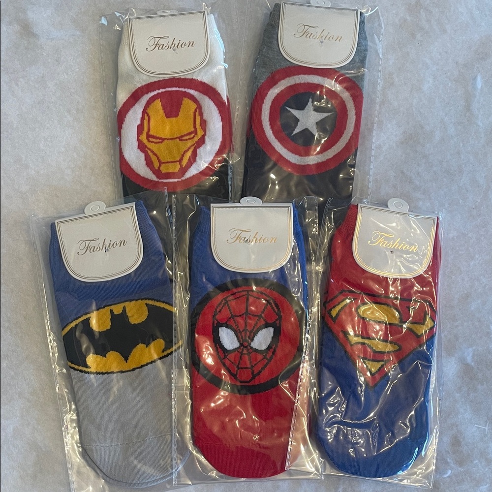 Superhero Themed Socks Set of 5 nwt ankle socks fits shoe youth 2.5 - womens 10